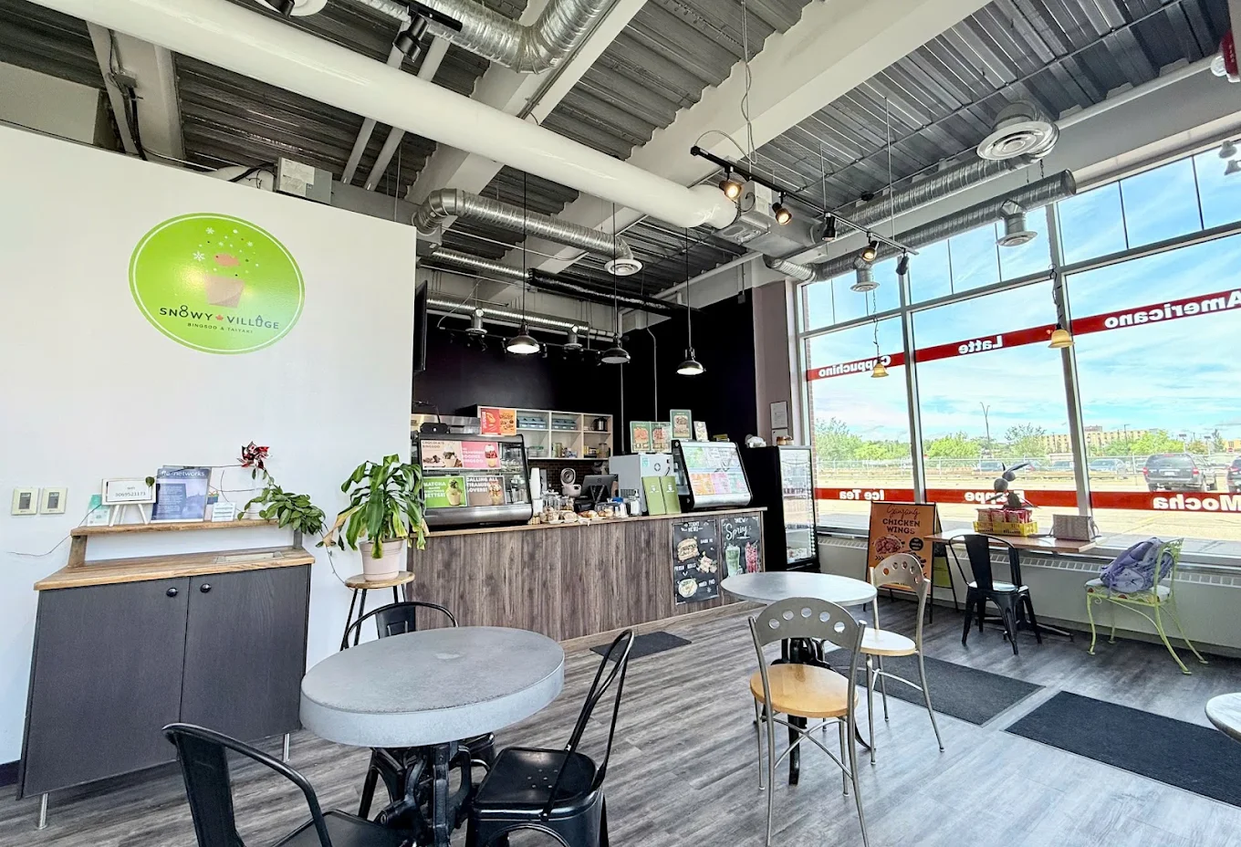 Inside Snowy Village Pacific Ave, a Korean dessert caf&eacute; in downtown Saskatoon